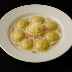 Ravioli Panna E Prosciutto